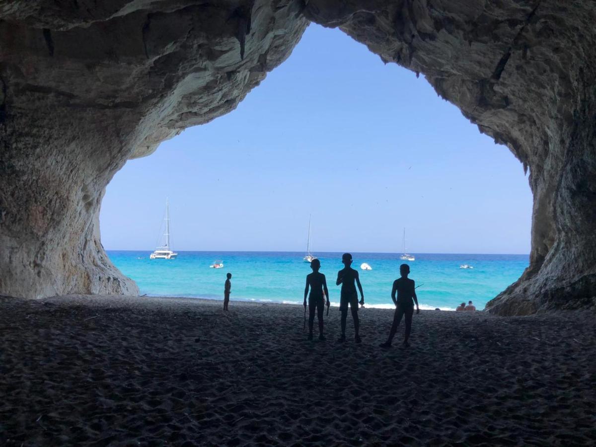 Appartamenti Le Conchiglie E Le Stelle Marine Cala Gonone Buitenkant foto