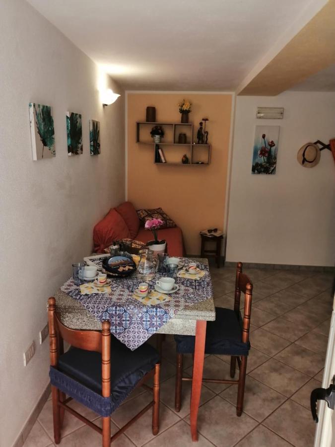 Appartamenti Le Conchiglie E Le Stelle Marine Cala Gonone Buitenkant foto